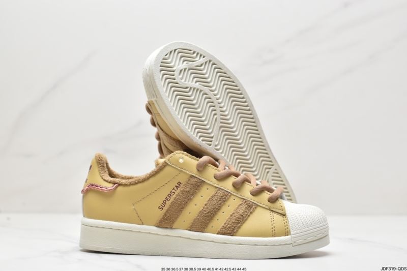 Adidas Sneakers